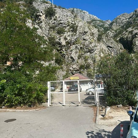 Kotor Old Town Palace Bucha Esterno foto